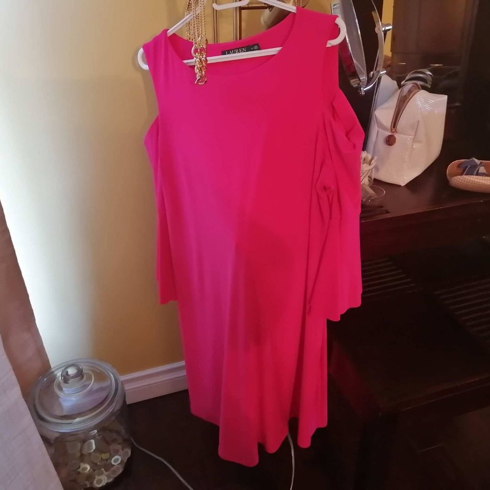 Dress - Picture 3 of 4